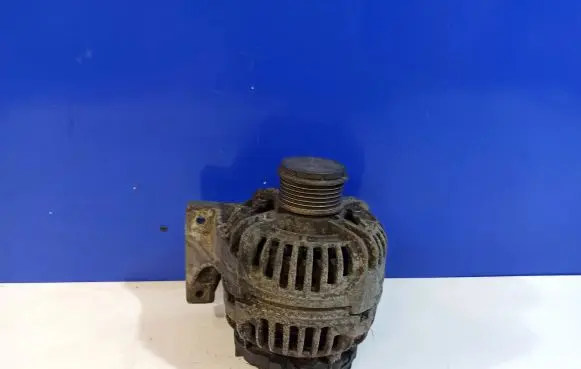 Volvo XC70 Generator/alternator 9459077 0124515019