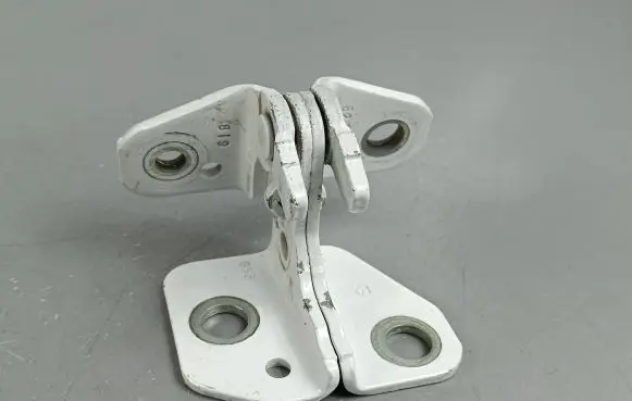Jeep Grand Cherokee Rear door upper hinge