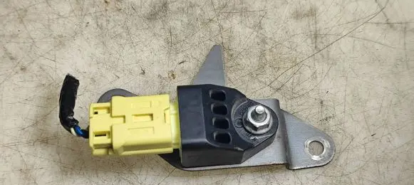Subaru Impreza III Airbag deployment crash/impact sensor 98235AG060