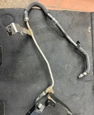 Opel Astra J Vacuum valve 55566127