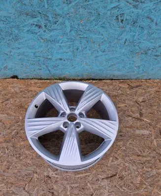Audi Q4 Sportback e-tron R19 alloy rim 