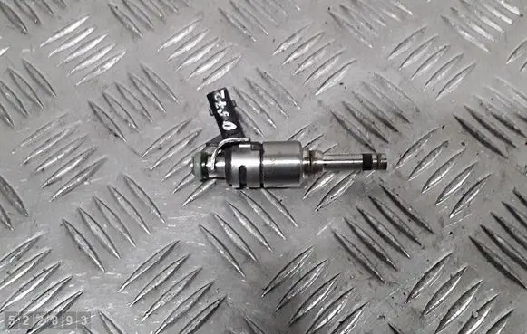 Hyundai i30 Fuel injector 3531003AC0