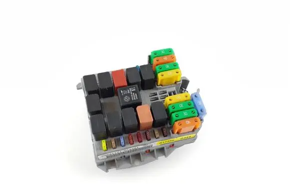 Iveco Daily 6th gen Fuse module 69501171