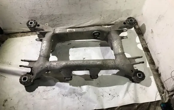 BMW 5 E60 E61 Rear subframe 6761134