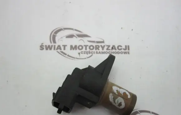 Mercedes-Benz E W212 Camshaft position sensor A0031533728