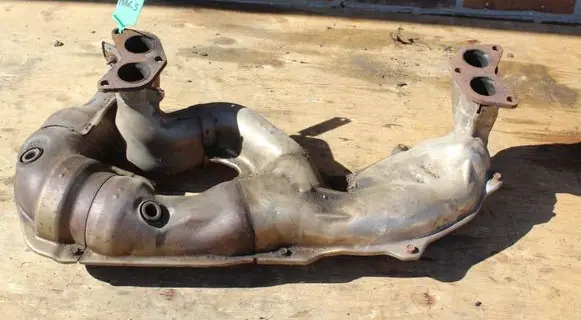 Subaru Impreza II Exhaust manifold