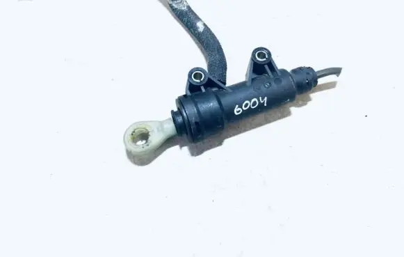 BMW 3 E90 E91 Clutch master cylinder 21526758822 2152-6758822