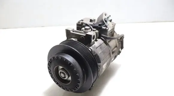 Mercedes-Benz C W203 Air conditioning (A/C) compressor (pump)