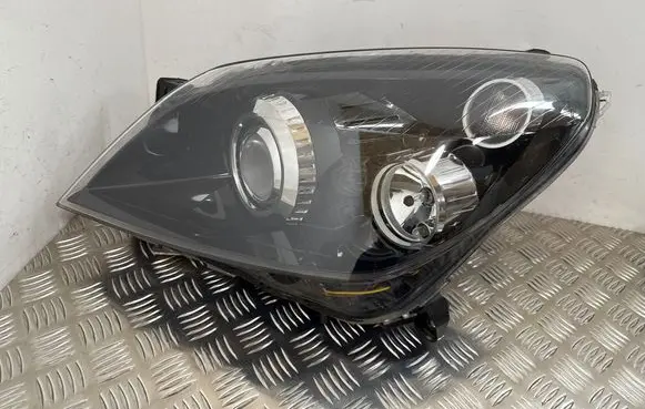 Opel Astra H Headlight/headlamp 