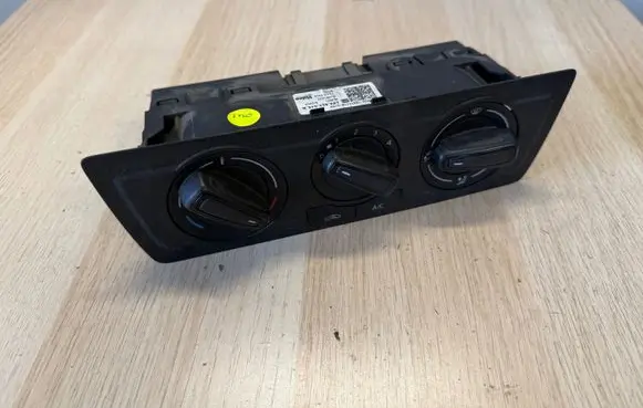 Seat Ibiza IV (6J,6P) Climate control unit 6P0820045B