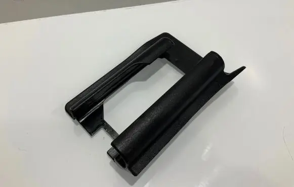 Mercedes-Benz E W212 Front passenger seat rail trim A2129190920 78010025