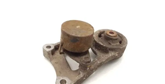 Toyota RAV 4 (XA30) Rear differential mounting bracket 42130