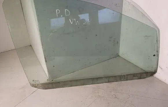 Volkswagen Sharan Front door window glass four-door