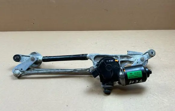 Hyundai i40 Front wiper linkage and motor 981003Z000