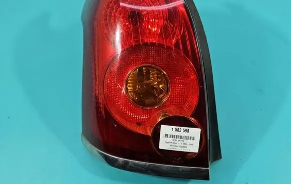 Toyota Avensis T250 Rear/tail lights IMPRK1582598