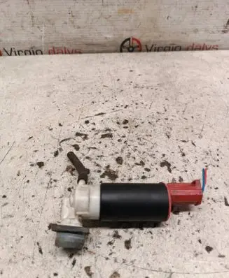 Toyota Corolla Verso E121 Windscreen/windshield washer pump