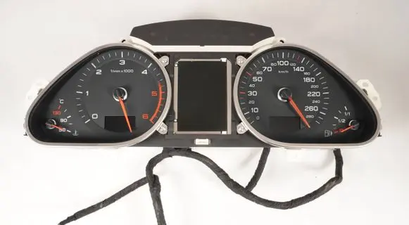 Audi A6 S6 C6 4F Speedometer (instrument cluster) 4F0920901N