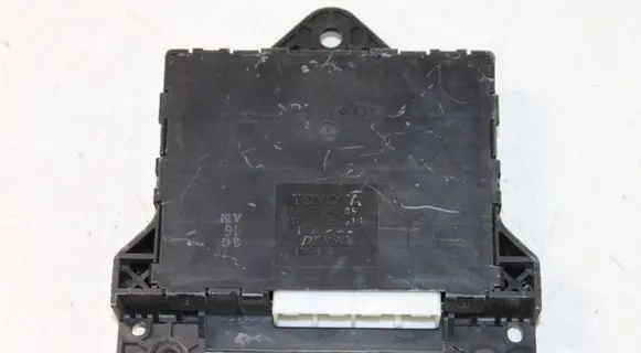 Toyota Prius (XW20) Other control units/modules 8865047050