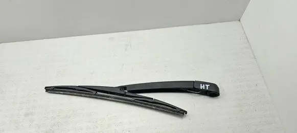 Hyundai Tucson TL Rear wiper blade arm 