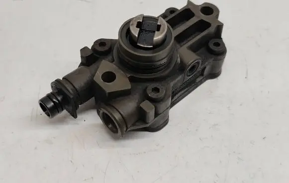 Mercedes-Benz A W168 Fuel injection high pressure pump A6110900250 6110900250 0440020003
