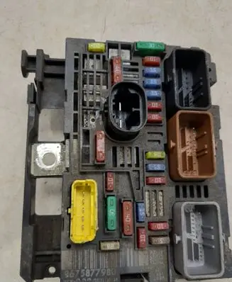 Citroen C5 Fuse box set 9675877980