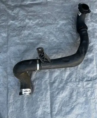 Jeep Cherokee Intercooler hose/pipe 68199049AC