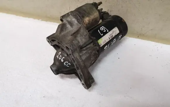 Peugeot 206 Starter motor D6RA572