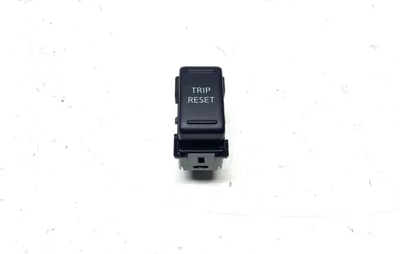 Nissan Navara D23 Cruise control switch 16311MD