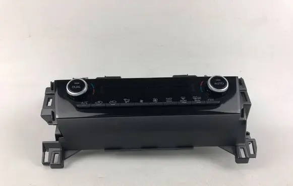 Toyota Yaris XP210 Climate control unit 559000DC91 55900-0DC91