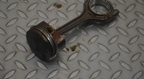 Piston