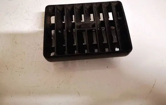 Volkswagen PASSAT B3 Dash center air vent grill 357819708