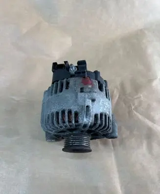 BMW 3 E90 E91 Generator/alternator 7802471 2543306C TG15C073