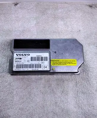 Volvo V70 Airbag control unit/module 8646434