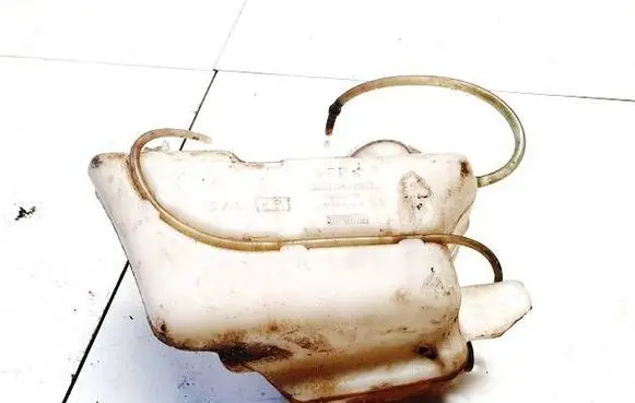 Mitsubishi Galant Windshield washer fluid reservoir/tank 060351785 060351-785
