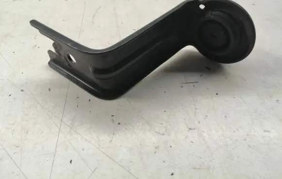 Toyota Avensis T270 Radiator mount bracket 165330R020 165230R010
