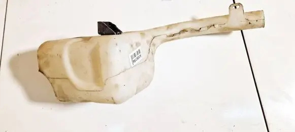 Mazda 2 Windshield washer fluid reservoir/tank 2s6117618ah 2n11-17618-ah