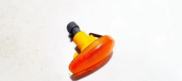 Alfa Romeo 155 Front fender indicator light 0210700