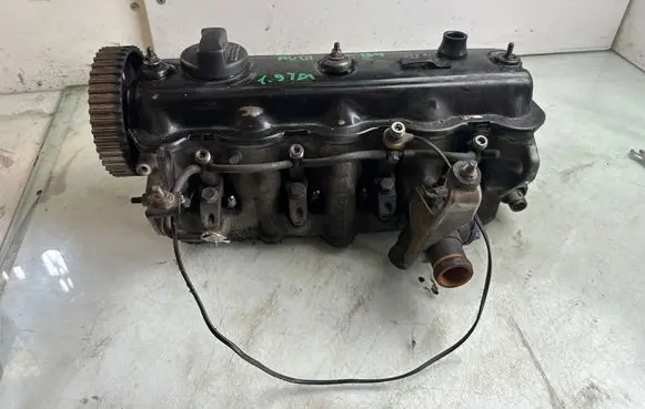 Audi 80 90 S2 B4 Engine head 028103373H
