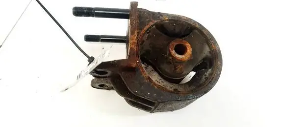 Hyundai Santa Fe Engine mount bracket