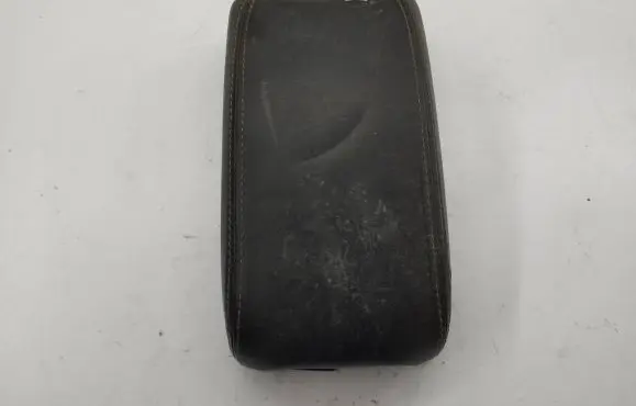 Peugeot 4007 Armrest