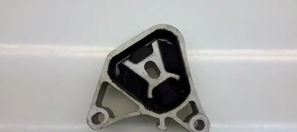 Mercedes-Benz A W176 Engine mount bracket A2462400809