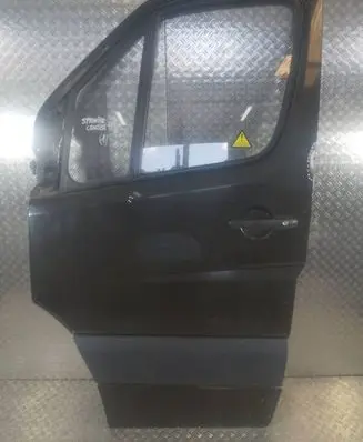 Mercedes-Benz Sprinter W906 Front door