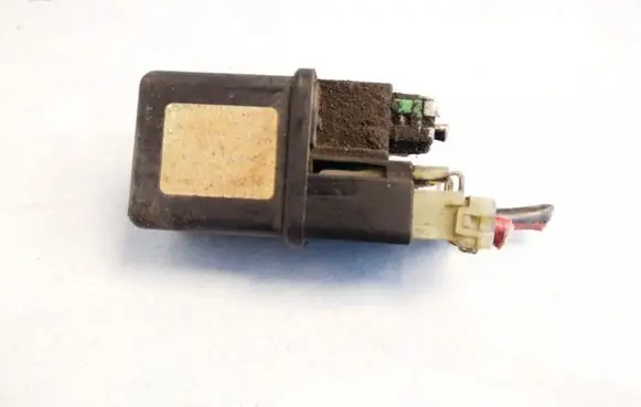 Nissan Almera N16 Glow plug pre-heat relay