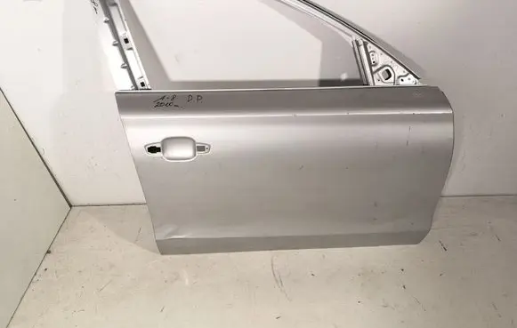 Audi A8 S8 D4 4H Front door