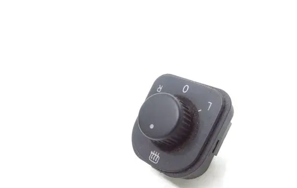 Volkswagen Golf V Wing mirror switch 1K0959565H
