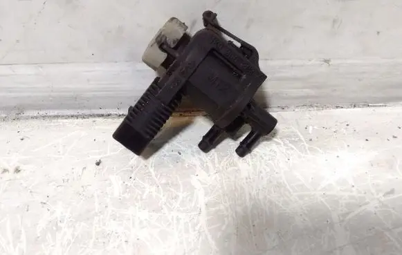 Audi A6 S6 C6 4F Turbo solenoid valve 1K0906283A