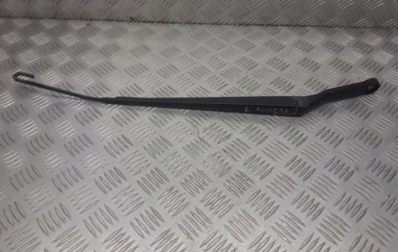Nissan Almera Tino Front wiper blade arm