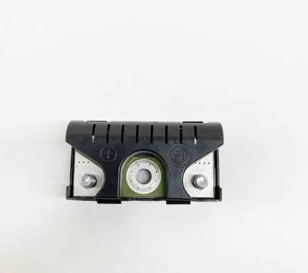 Audi Q3 8U Aerial antenna amplifier 8T8035570