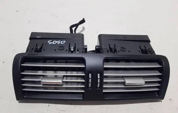 Mercedes-Benz R W251 Dashboard side air vent grill/cover trim 2518300554FFV A2518300554