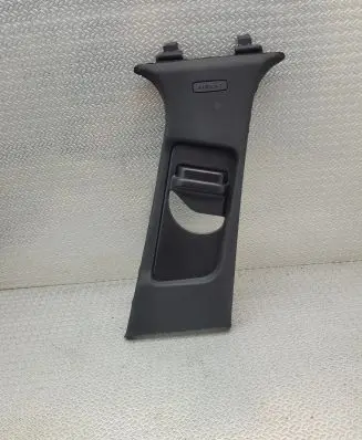 Mercedes-Benz C W204 (B) pillar trim (top) A2046903826 A2048601030